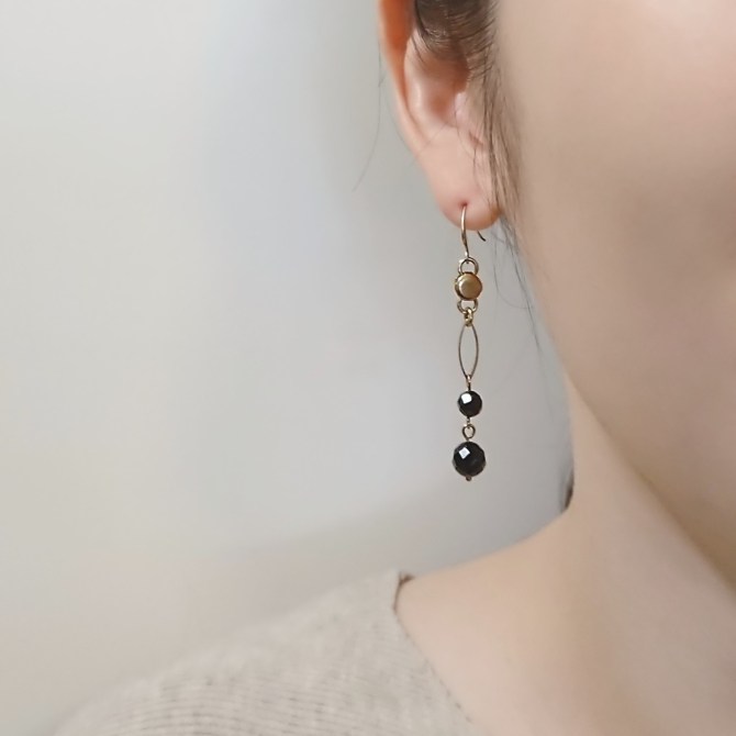 ::復古唐頓:: Lady Mary 系列-2 黑瑪瑙黃銅晚宴耳環